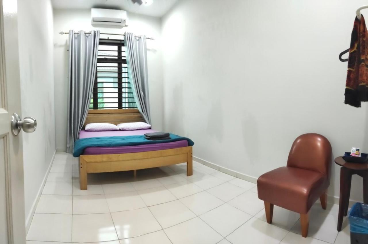 Homestay Melaka Urich Buitenkant foto